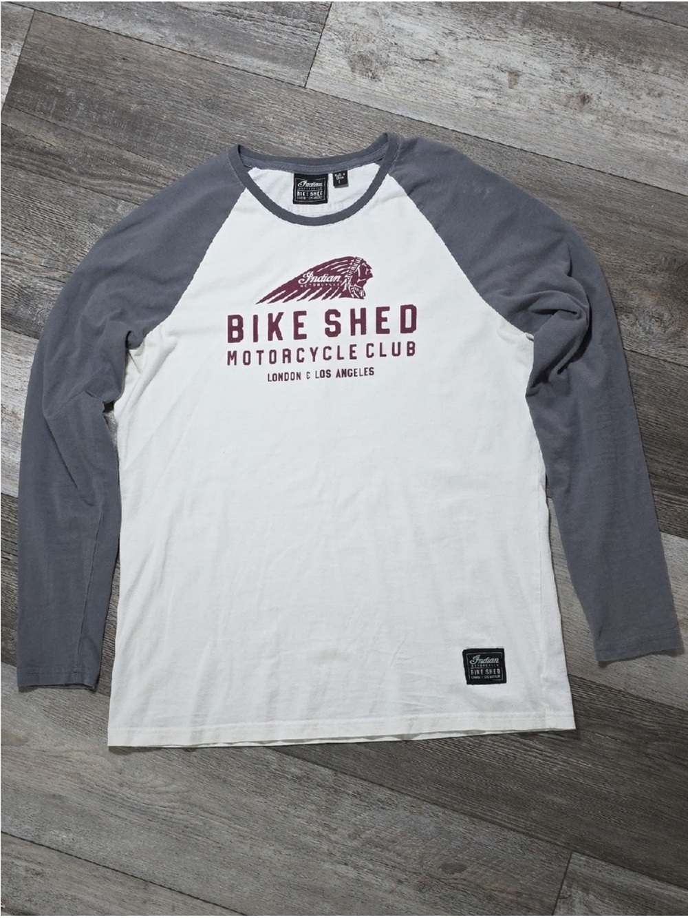 Indian Motorcycle Bike Shed Raglan Long-Sleeve Shirt - White & Gray